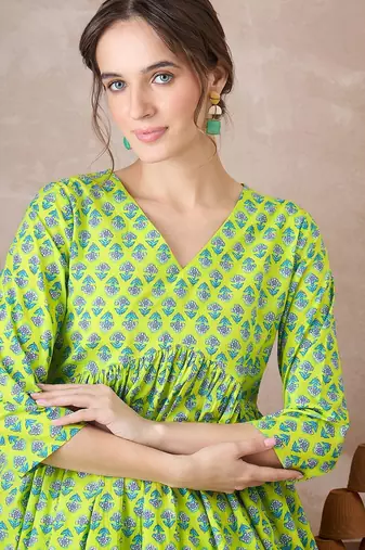 Women Ethnic Motifs Printed Regular Pure Cotton Kurta with Trousers