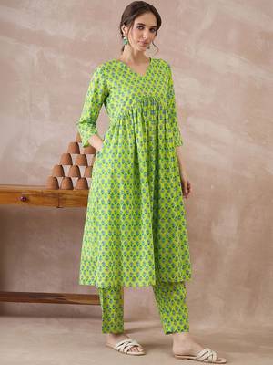 Women Ethnic Motifs Printed Regular Pure Cotton Kurta with Trousers 4