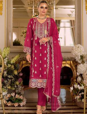 Ethnic Motifs Embroidered Zari Kurta with Trousers & Dupatta 2