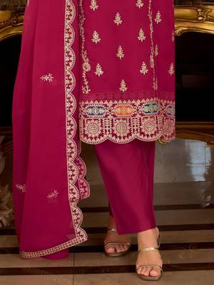 Ethnic Motifs Embroidered Zari Kurta with Trousers & Dupatta 7