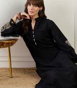 Paisley Embroidered Thread Work Mandarin Collar Straight Kurta With Trouser