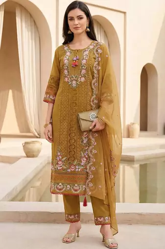 Women Floral Embroidered Regular Sequinned Kurta with Trousers & With Dupatta