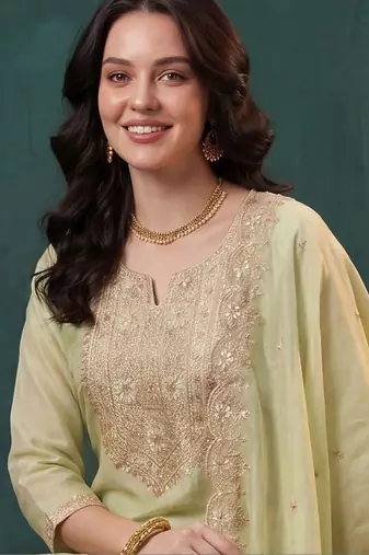 Women Ethnic Motifs Embroidered Regular Thread Work Kurta with Trousers & With Dupatta