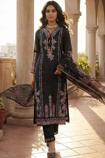 Women Floral Embroidered Regular Thread Work Kurta with Trousers & With Dupatta