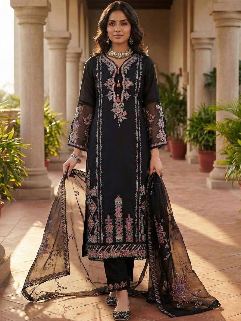 Women Floral Embroidered Regular Thread Work Kurta with Trousers & With Dupatta