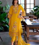 Women Floral Embroidered Regular Thread Work Kurta with Trousers & With Dupatta