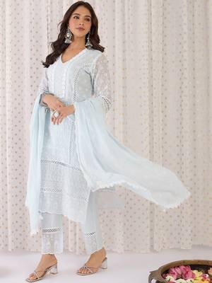 Women Ethnic Motifs Cotton Kurta with Trousers & Dupatta 3