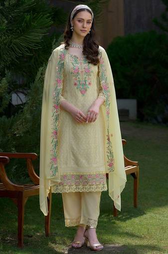 Women Floral Embroidered Regular Mirror Work Pure Cotton Kurta with Trousers & With Dupatta