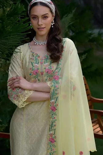 Women Floral Embroidered Regular Mirror Work Pure Cotton Kurta with Trousers & With Dupatta