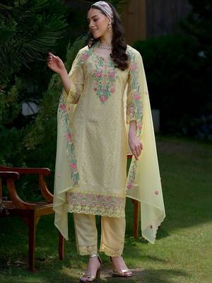 Women Floral Embroidered Regular Mirror Work Pure Cotton Kurta with Trousers & With Dupatta 5