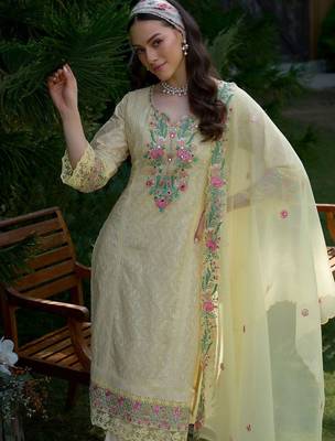 Women Floral Embroidered Regular Mirror Work Pure Cotton Kurta with Trousers & With Dupatta 6