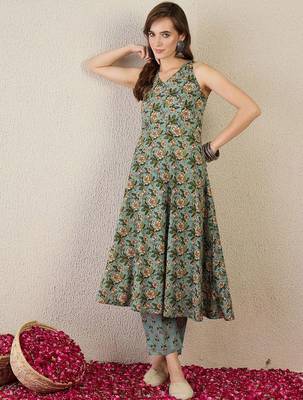 Floral Printed V-Neck Pure Cotton A-Line Kurta With Trouser 2