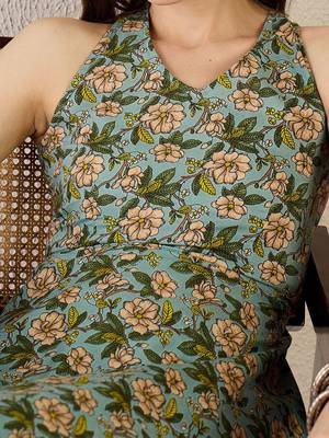 Floral Printed V-Neck Pure Cotton A-Line Kurta With Trouser 3