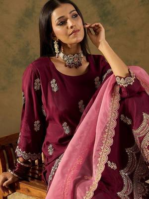 Women Floral Embroidered Regular Sequinned Kurta with Trousers & With Dupatta 1