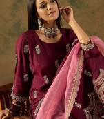 Women Floral Embroidered Regular Sequinned Kurta with Trousers & With Dupatta