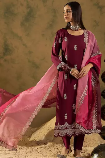 Women Floral Embroidered Regular Sequinned Kurta with Trousers & With Dupatta