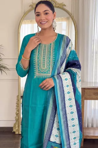 Women Ethnic Motifs Embroidered Regular Thread Work Kurta with Trousers & With Dupatta