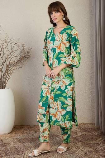 Floral Printed V-Neck  Cotton Straight Kurta With Trousers