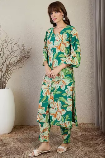 Floral Printed V-Neck Pure Cotton Straight Kurta With Trousers