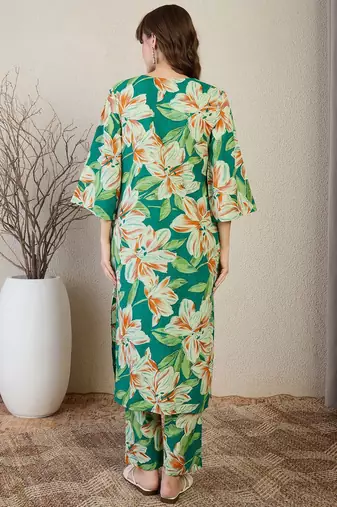 Floral Printed V-Neck Pure Cotton Straight Kurta With Trousers