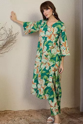 Floral Printed V-Neck Pure Cotton Straight Kurta With Trousers