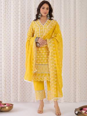 Women Ethnic Motifs Embroidered Cotton Kurta with Trousers & Dupatta 1