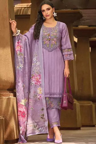 Women Floral Yoke Design Thread Work Linen Kurta with Trousers & With Dupatta