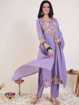 Floral Embroidered Notch Neck Pure Cotton Kurta & Trousers With Dupatta 5
