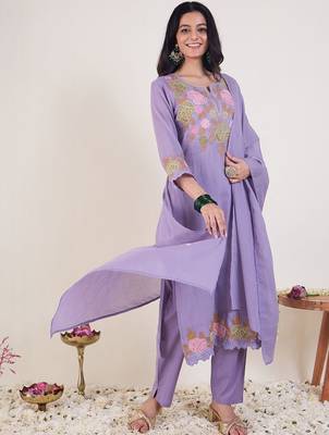 Floral Embroidered Thread Work Pure Cotton Straight Kurta With Trousers & Dupatta 5