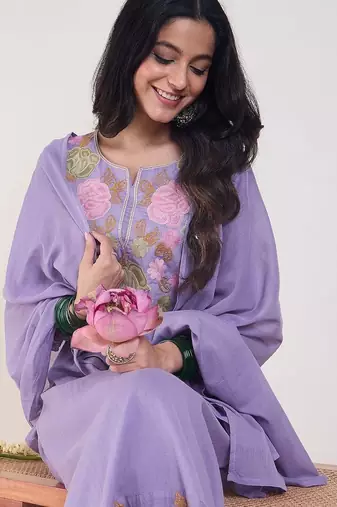 Floral Embroidered Thread Work Pure Cotton Straight Kurta With Trousers & Dupatta