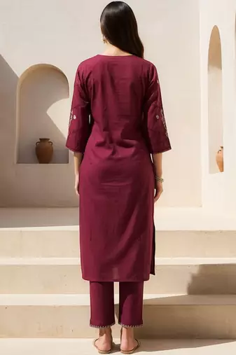 Women Ethnic Motifs Embroidered Regular Thread Work Pure Cotton Kurta with Trousers & With Dupatta