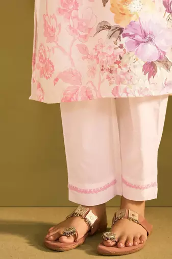 Floral Printed V Neck Linen Kurta With Trousers & Dupatta