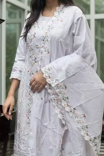 Floral Embroidered Thread Work Pure Cotton Kurta With Trousers & Dupatta