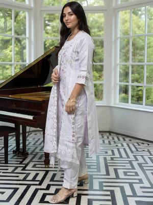 Floral Embroidered Thread Work Pure Cotton Kurta With Trousers & Dupatta 4