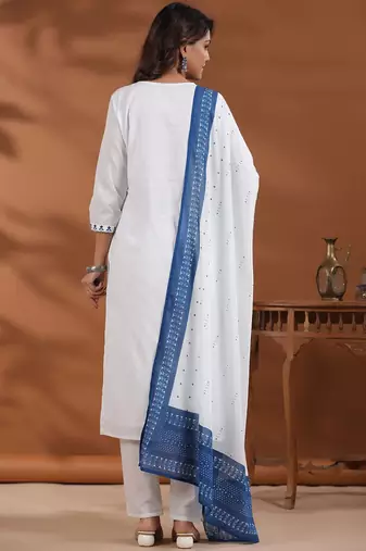 Women Ethnic Motifs Embroidered Regular Thread Work Pure Cotton Kurta with Trousers & With Dupatta