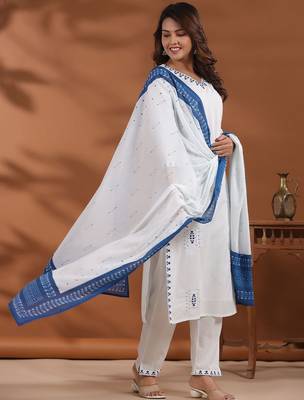 Women Ethnic Motifs Embroidered Regular Thread Work Pure Cotton Kurta with Trousers & With Dupatta 5