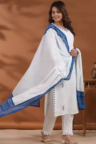 Women Ethnic Motifs Embroidered Regular Thread Work Pure Cotton Kurta with Trousers & With Dupatta