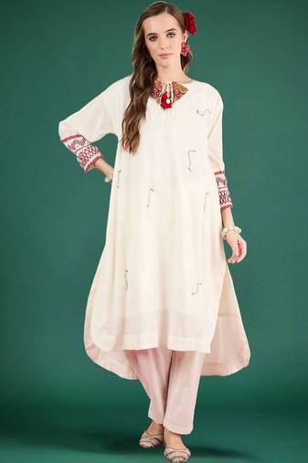 Women Ethnic Motifs Embroidered Regular Thread Work  Cotton Kurta with Trousers