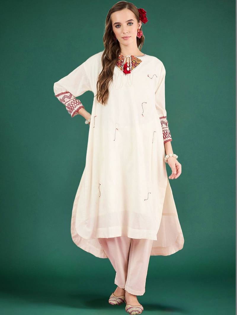 Women Ethnic Motifs Embroidered Regular Thread Work Pure Cotton Kurta with Trousers
