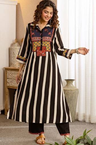 Women Striped Panelled Kurta with Trousers
