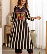 Women Striped Panelled Kurta with Trousers