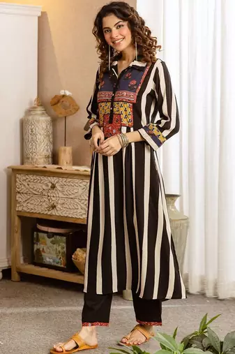 Women Striped Panelled Kurta with Trousers