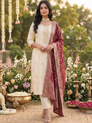 Women Ethnic Motifs Embroidered Regular Kurta with Trousers & With Dupatta 2