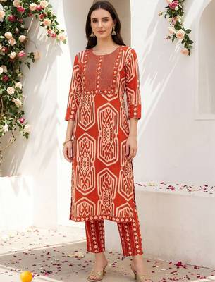 Women Printed Regular Mirror Work Pure Cotton Kurta with Trousers 3