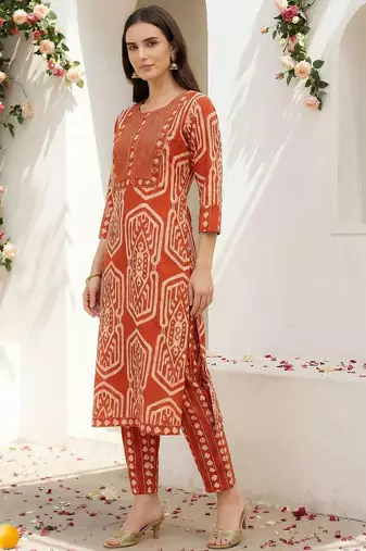 Women Printed Regular Mirror Work Pure Cotton Kurta with Trousers