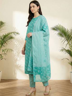 Women Floral Printed Regular Pure Cotton Kurta with Trousers & With Dupatta 3