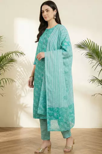 Women Floral Printed Regular Pure Cotton Kurta with Trousers & With Dupatta