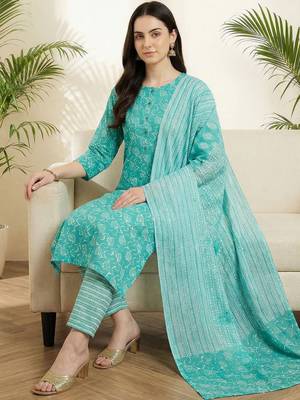 Women Floral Printed Regular Pure Cotton Kurta with Trousers & With Dupatta 5