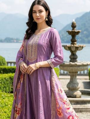 Women Floral Embroidered Panelled Thread Work Kurta with Trousers & With Dupatta 1