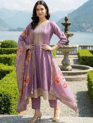 Women Floral Embroidered Panelled Thread Work Kurta with Trousers & With Dupatta 3